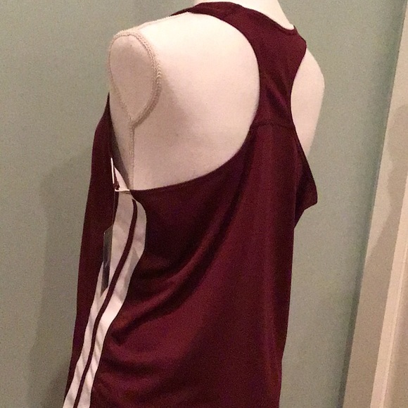 NWT Nike racerback top - Picture 2 of 2